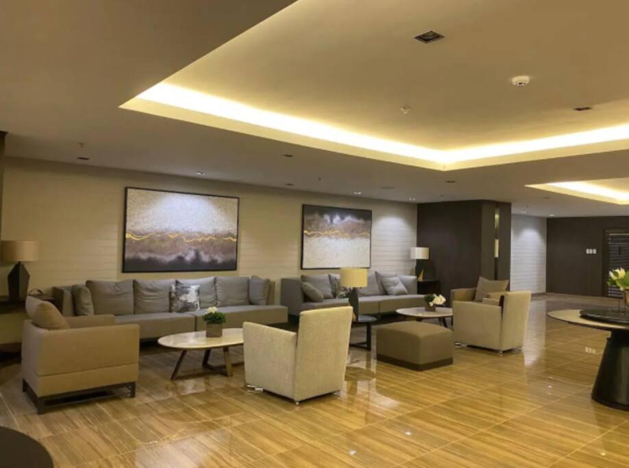 Great View 1 Bedroom Condo In Makati Near Trident Tower Manila Ngoại thất bức ảnh