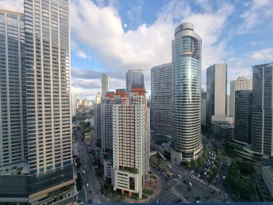 Great View 1 Bedroom Condo In Makati Near Trident Tower Manila Ngoại thất bức ảnh